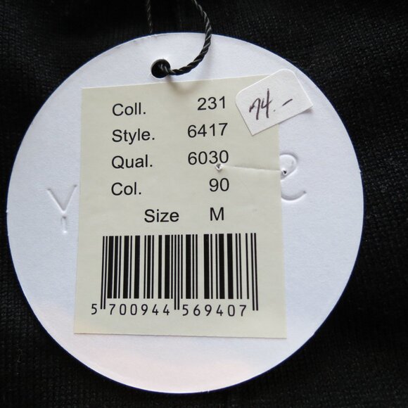 NWT Sunday Black Long Sleeve Pullover Sweater Smooth Knit Size Medium - Picture 11 of 12